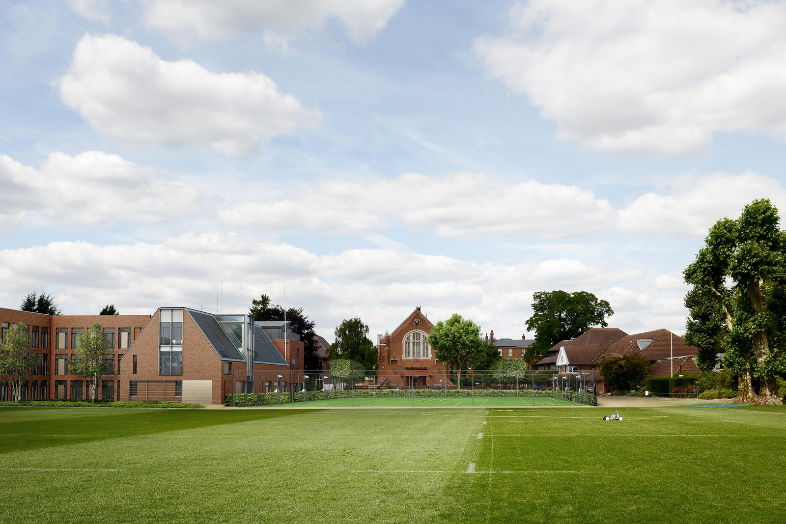 School college. King's College School Wimbledon (частная дневная школа King's College School Wimbledon). Королевская школа Уимблдон. King's College School 1840. Школа в Латвии King,s College.